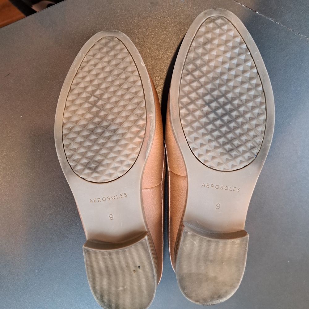 AEROSOLES Enlight Tan Slip On Women's Size 9 #B3 - Picture 4 of 8